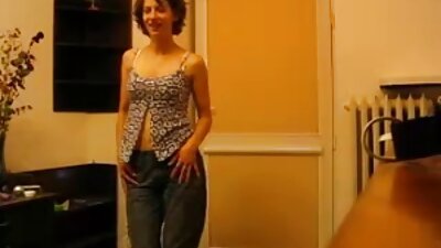 Karcsú bombázó megosztási Johnny ' s kakas szex filmek nézése ingyen a fürdőszobában