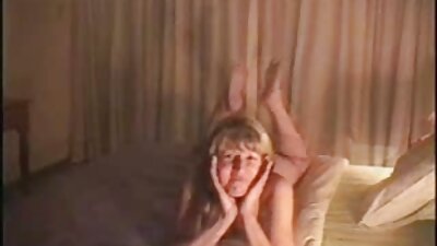 A rövid hajú anya azt akarja, hogy úgy érzi, erotikus videók ingyen egy kemény kakas a puncijában