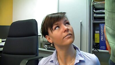 Mia Evans tetszik idősebb ingyen nézhető szex videók haver a garázsban