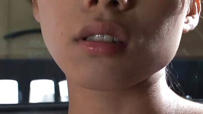 Alexis Fawx erotikus videók ingyen ad a szopást, majd kap egy kört kívül